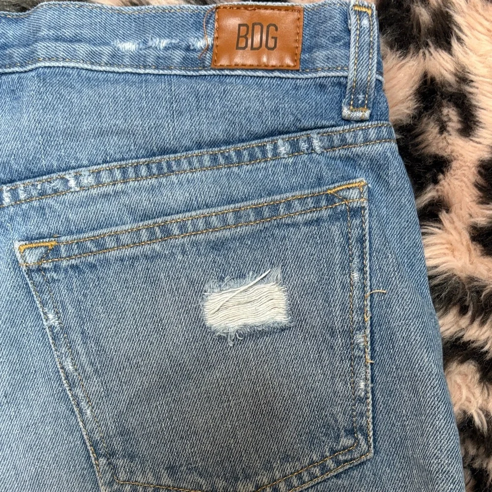 BDG Light Blue Ripped Distressed Essential Mid-Rise Jean Shorts - Picture 5 of 6